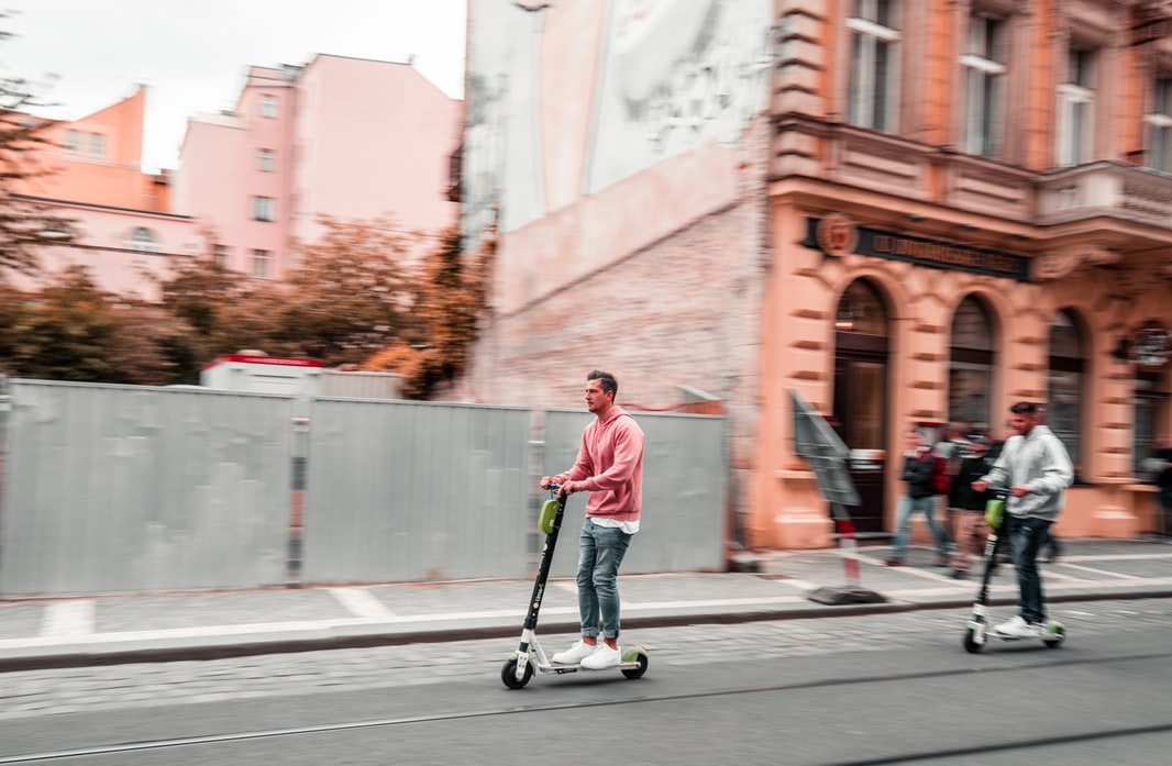 IoT tech can help save the scooter sharing industry